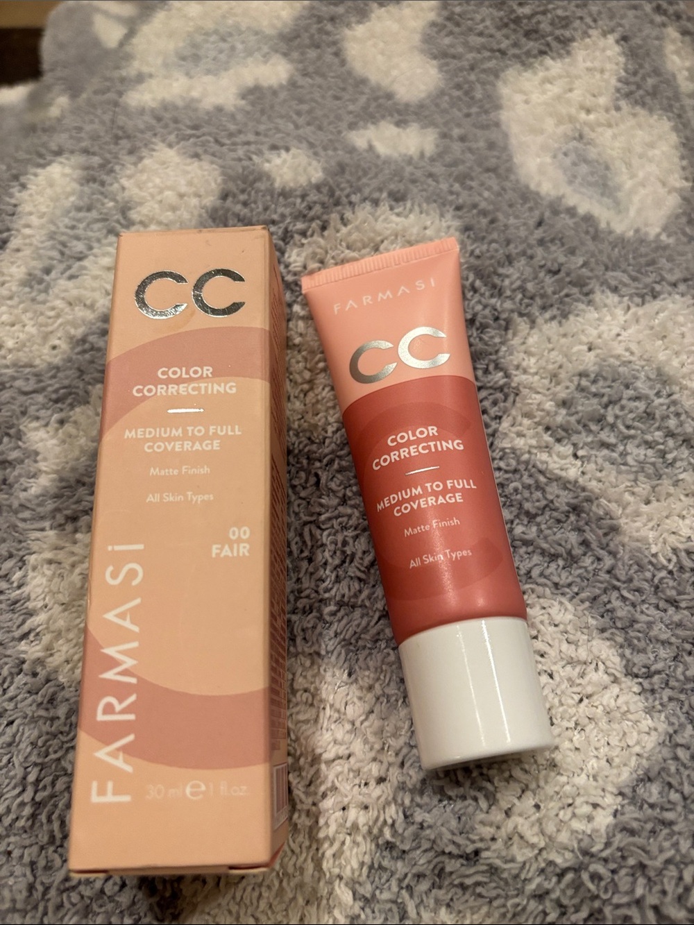 New in box Farmasi CC Color Correcting Cream - 00 Fair